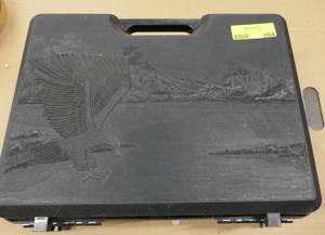 lot 204 image: Plastic locking padded case for handguns or electronics