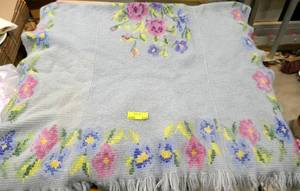 lot 212 image: 2 vintage blankets, handmade grey one, has a faded spot, mexican blanket 64x96 good condition just could use a cleaning