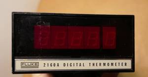 lot 217 image: Fluke 2160a digital thermometer