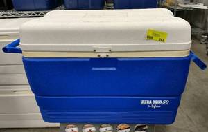 lot 242 image: Igloo 50 Qt Cooler, latch broke off