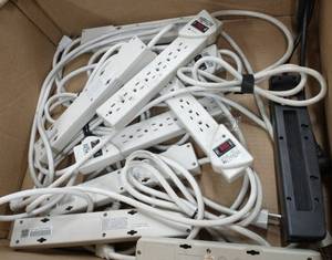 lot 273 image: Box of outlet strips