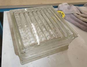 lot 282 image: 9 pieces of Glass Block all in very good shape, no cement, no chips