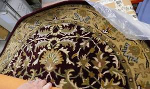 lot 280 image: New Rug - 45 inch diameter