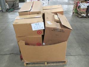 lot 127 image: Pallet of Mostly New Store Overstock