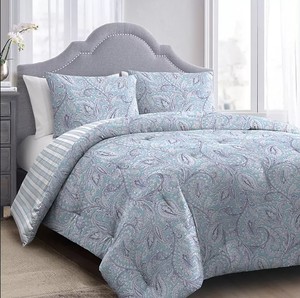 lot 280 image: NEW Martha Stewarts 100% Cotton Sateen, Comforter Sets - FullQueen - Crest Blue