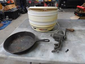 Nesco Dehydrator, Cast Iron Pan & Meat Grinder