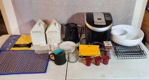 KEURIG VUE WITH ACCESSORIES CHIP & DIP BOWL 3 STACK COOLING RACKS 2 NEW COOKIE JARS CARIBOU MUG TARGET MUG TABLECLOTH PLACEMATS KEURIG PITCHER SMALL PLATES