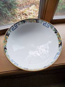 lot 20 image: Large Bowl from Limoges