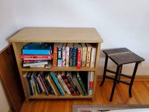 lot 46 image: Small Bookshelf And Plant Stand