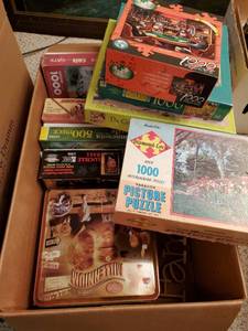 lot 107 image: Large Collection Of Puzzles