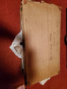 lot 128 image: Old Suitcase
