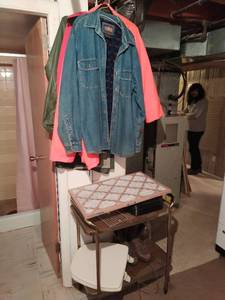 lot 130 image: Contents Of Laundry Room