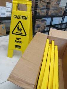 Case of 5 Rubbermaid Wet Floor Sign...