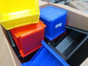 11 Akro Storage Organizing Bins 11...