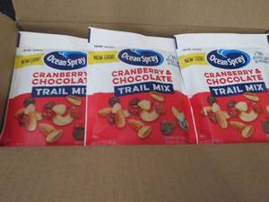 12- 5 oz Pouches Ocean Spray Trail ...