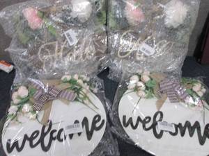 4 Wall Decor Items...