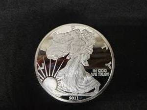 4 oz Fine Silver American Eagle Round - 3.5 Diameter