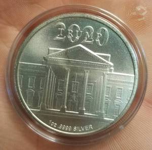 1 TROY OZ .999 FINE SILVER TRUMP ROUND IN AIRTITE