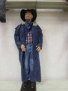 lot 582 image: Standing Town Drunk Mannequin