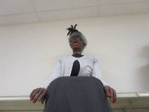lot 583 image: Sitting Older Couple Mannequin