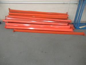 lot 365 image: (22) Racking Beams 96 x 4 In nice condition