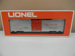 lot 16 image: LIONEL - D & RGW BOX CAR 6-9714 RIO GRANDE - IN ORIGINAL BOX - NICE - GREAT PIECE - SEE PICTURES