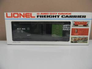 lot 23 image: LIONEL FREIGHT CARRIER - BRITISH COLUMBIA BOX CAR 6-9425 - IN ORIGINAL BOX - NICE - GREAT PIECE - SEE PICTURES