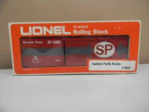 lot 63 image: LIONEL - SOUTHERN PACIFIC Hi-Cube #6-9607 - IN ORIGINAL BOX - NICE - FANTASTIC PIECE - SEE PICTURES