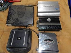 lot 11 image: 3-Assorted Amps, 2-Flip Down TVs