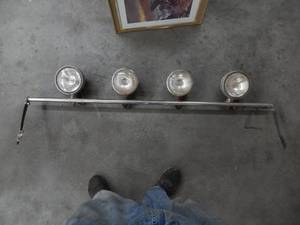 lot 15 image: Light Bar With 2-KC Lights & 2-Napa Lights