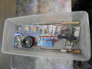 lot 26 image: New Ice Fishing Rod & Reel Set & Other Ice Fishing Related