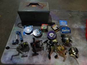 lot 27 image: 6-Fishing Reels, Assorted Line & Vintage Tackle Box