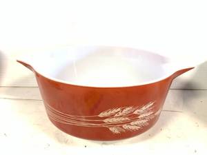 Pyrex Autumn Harvest 475-B 2 Quart Bowl