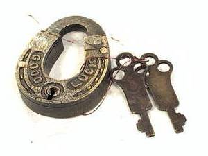 Good Luck, Brass Lock with Two Working Keys