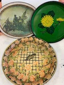Vintage Lot of 3 Trays