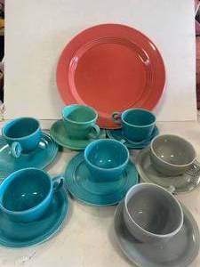 11pc Dishware Lot similar to Fiestaware