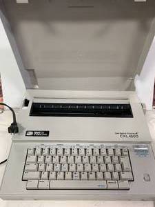 Smith Corona CLX 4500 Spell Right 2 Typewriter