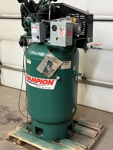 lot 3 image: Gardner-Denver Champion Industrial Air Compressor