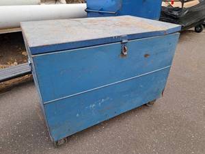 lot 6 image: Site Job Box 38x30x36 (empty)