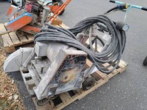 lot 25 image: Baldor 10-hp 3-Phase Electric Cement Saw