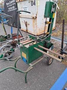 lot 28 image: Greenlee 1346 Contractor Band Saw