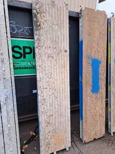 lot 59 image: 84 Scaffolding Plank