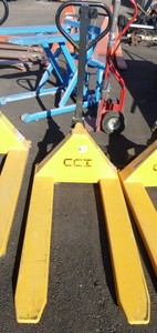 lot 9 image: Uline Scissors Lift Pallet Truck