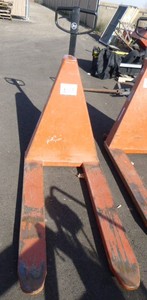 lot 19 image: BT Products Scissor Lift Pallet Jack