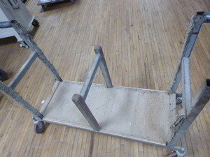 lot 35 image: Heavy Duty Shop Cart