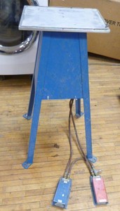 lot 37 image: Suction Table Stand