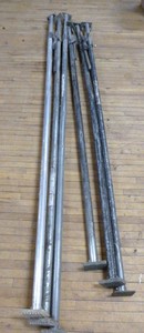 lot 43 image: 6 Load Bars