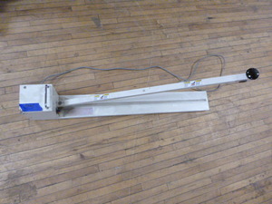 lot 48 image: MEC Extra Long Hand Sealer