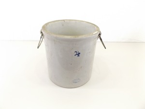 RARE MINT Condition Red Wing #4 Crock with Handles