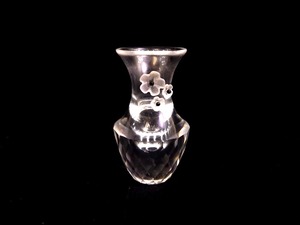 MINT Condition 2.75 Swarovski Vase